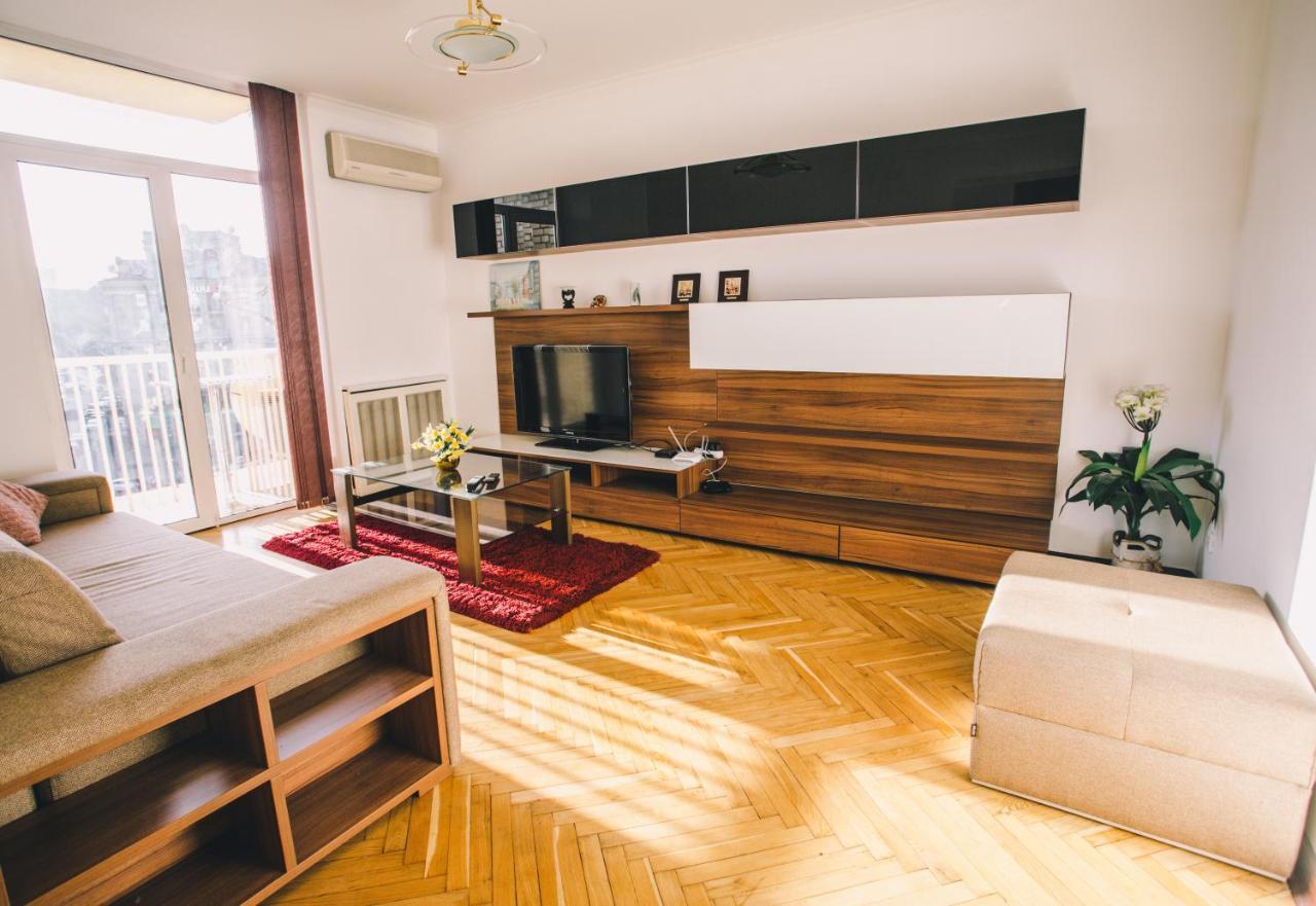 Amazing View Of Maydan! Apartment Kyiv Exterior photo